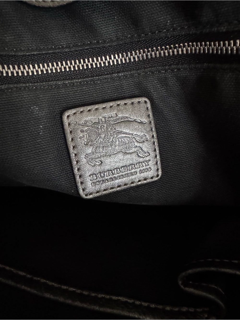 Vintage Burberry Nova Check Haymarket Tote Gray Bag Metallic Leather Trim - Picture 3 of 14